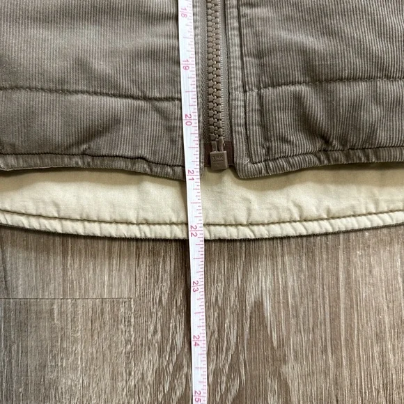 Vintage Eddie Bauer 100% Cotton Collins Bay Quilted Corduroy Taupe Vest Size XS - Picture 10 of 11